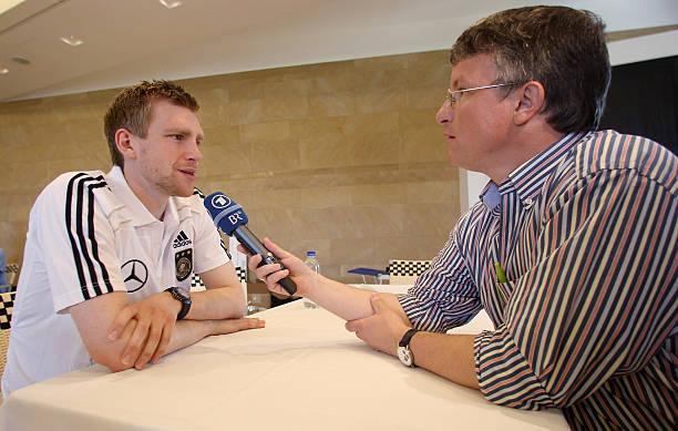 另一方面为 另一方面为