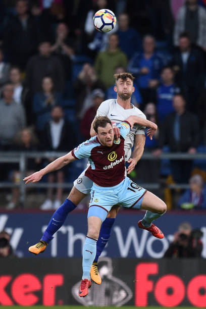 随后两队互 随后两队互